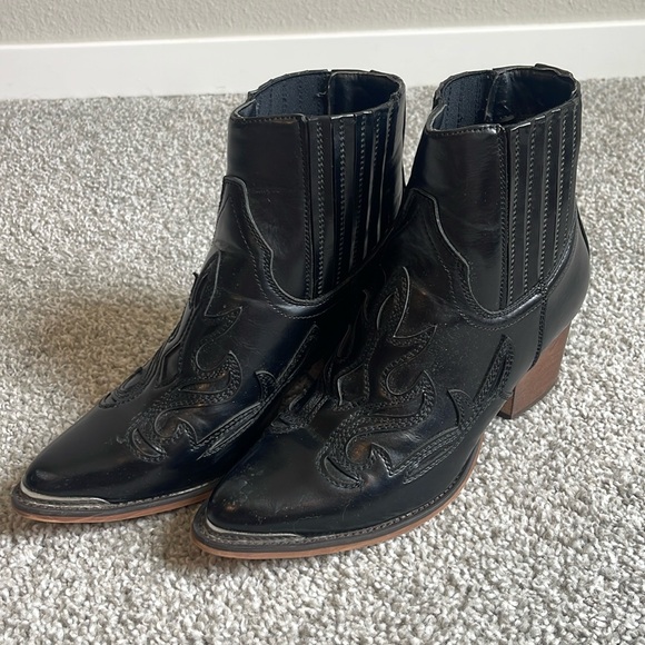 Booties - Picture 1 of 3